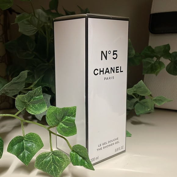 CHANEL No 5 Paris ~ The Shower Gel 6.8 Fl. Oz. 200ml. Sealed! 🖤🤍❤️ - Picture 5 of 5